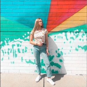 Meet your Posher, Alyssa